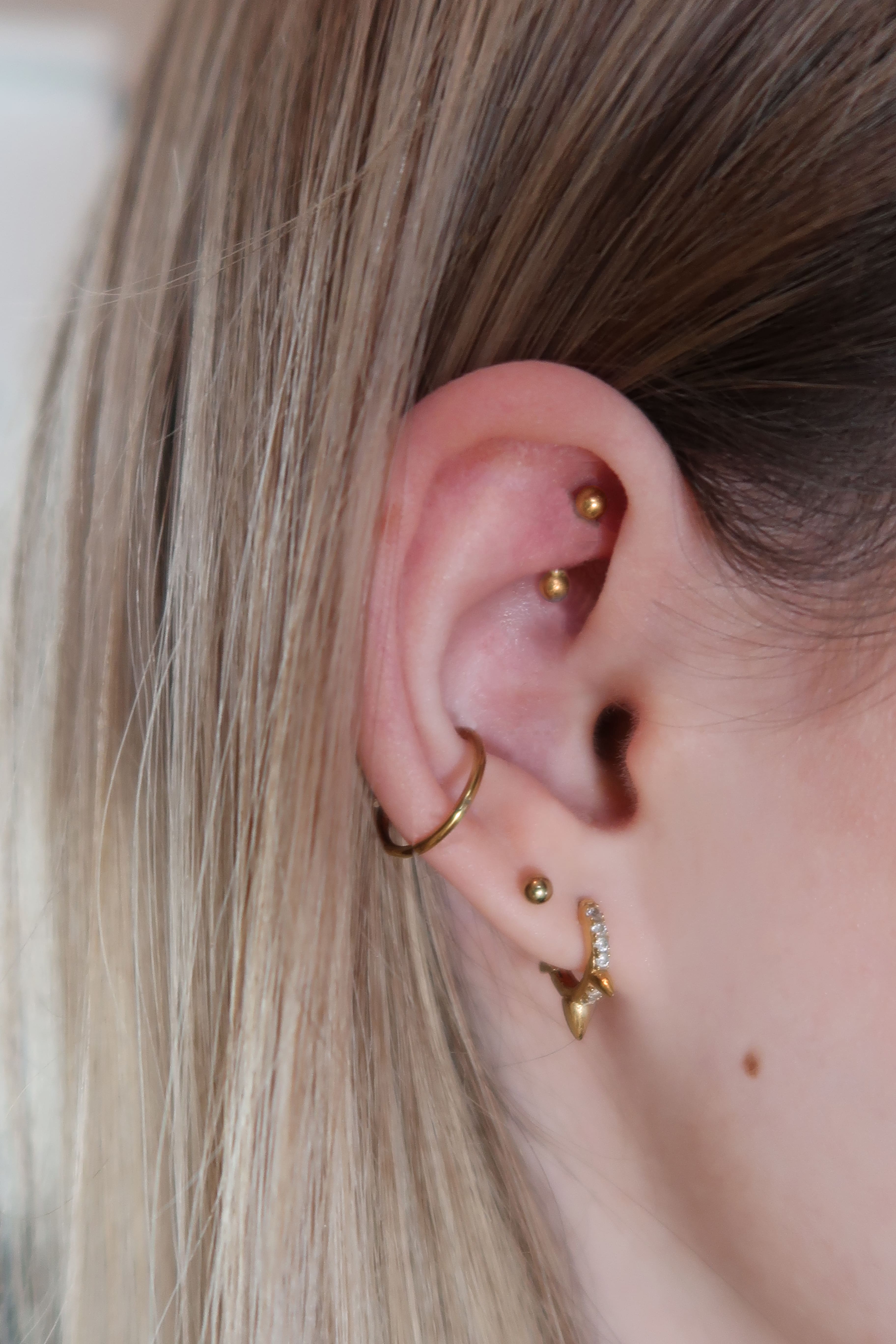 Meine Piercings am Ohr – Erfahrungen und Schmerzen | is back on track